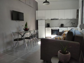 Karavela Street Apartment